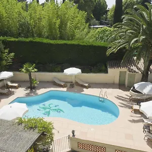 https://hotel-les-oliviers-fayence.fr-provencehotel.com